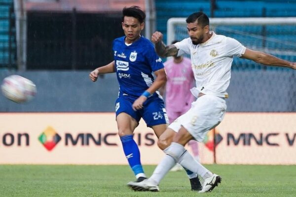 Hasil PSIS vs Arema